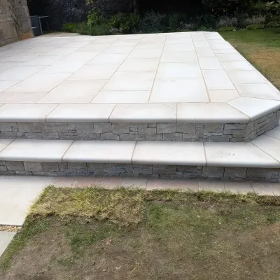 Dumbarton Raised Patio 1